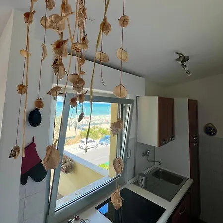 Terrazzo Fronte Mare Марина-ди-Монтемарчано